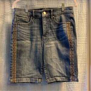 WHITE HOUSE BLACK MARKET WOMENS DENIM HIGH-RISE EMBROIDERED SHORTS SIZE 6